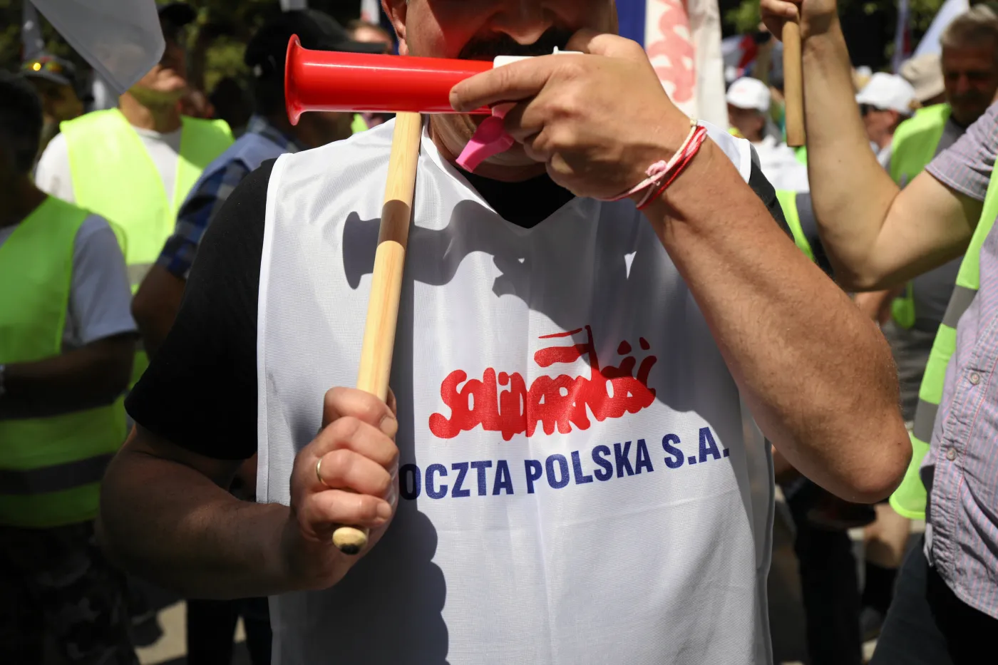Związkowcy Poczty Polskiej: Zarząd chce zwolnić 10 tysięcy osób