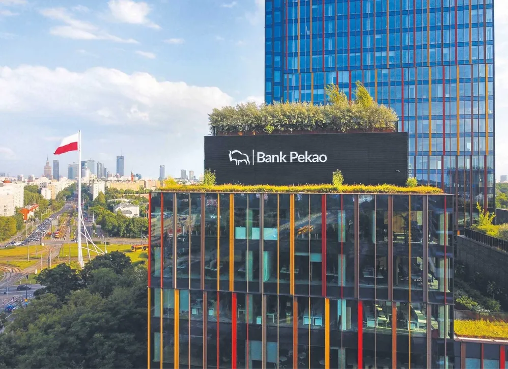 Centrala Banku, Pekao Tower przy ul. Żubra 1 w Warszawie