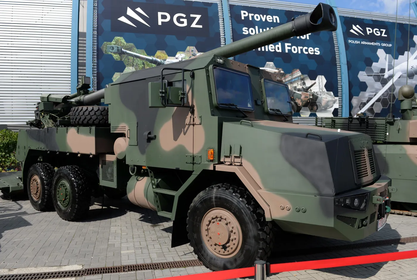 Koniec marzeń o polskiej armatohaubicy. „Kryl” nie postrzela do wroga