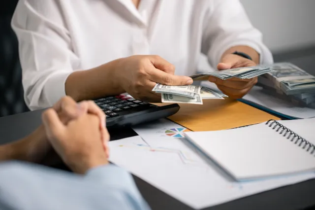 Wszystko o wypłacie gwarantowanej z ZUS