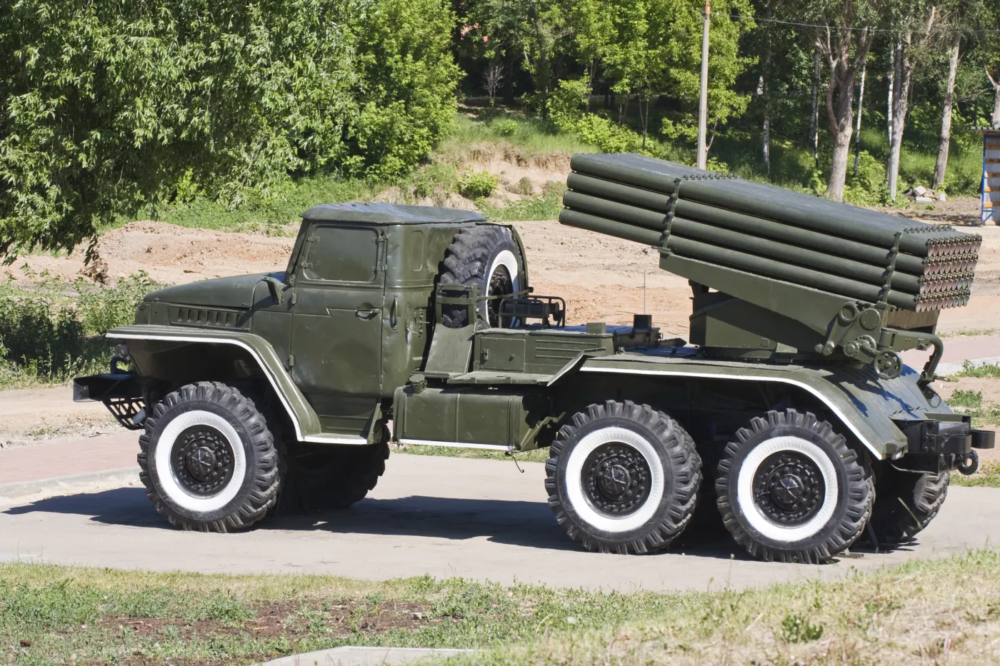 Wyrzutnia BM-21 Grad