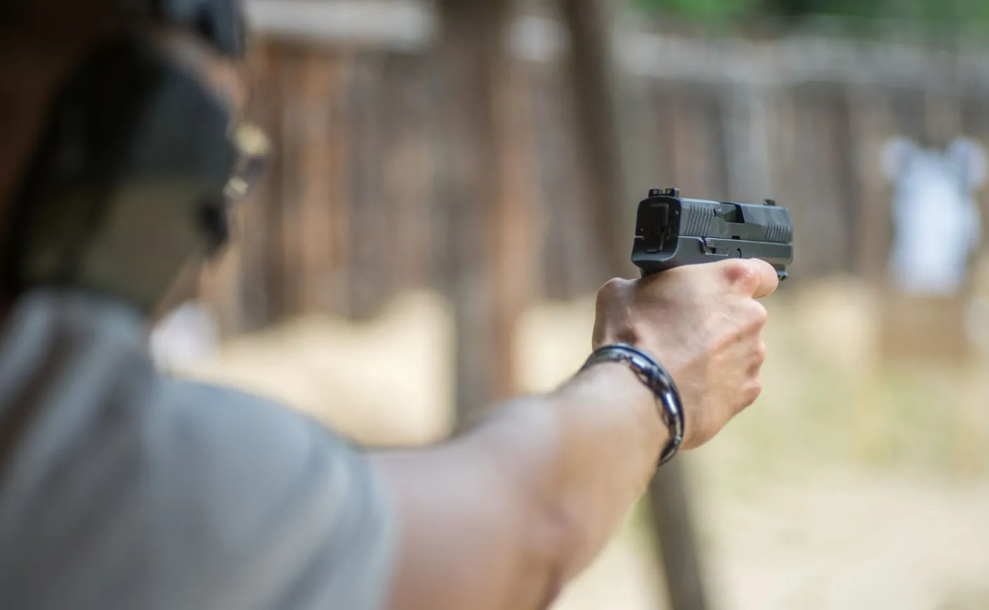 MSWiA wprowadza zakaz noszenia broni w Warszawie. Oto szczegóły