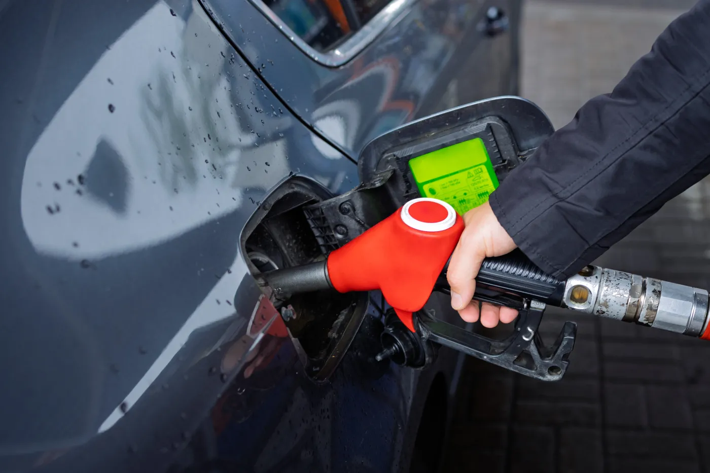 Rząd utrzyma pakiet "Ceny Paliwa Niżej"? Minister energii: będzie utrzymywany tak długo, jak będzie potrzebny