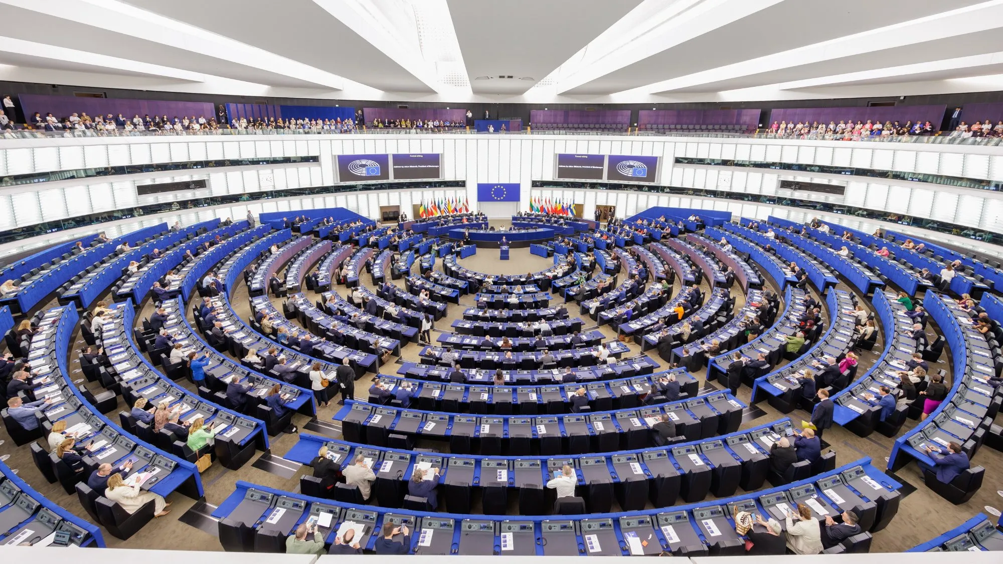 Centra powrotowe dla cudzoziemców coraz bliżej. Parlament Europejski za zaostrzeniem polityki migracyjnej