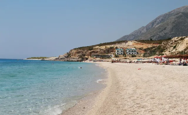 Wolą trzymać pieniądze pod materacem, a mają być liderem płatności bezgotówkowych. Ten kraj chce całkowicie pozbyć się gotówki do 2030 roku