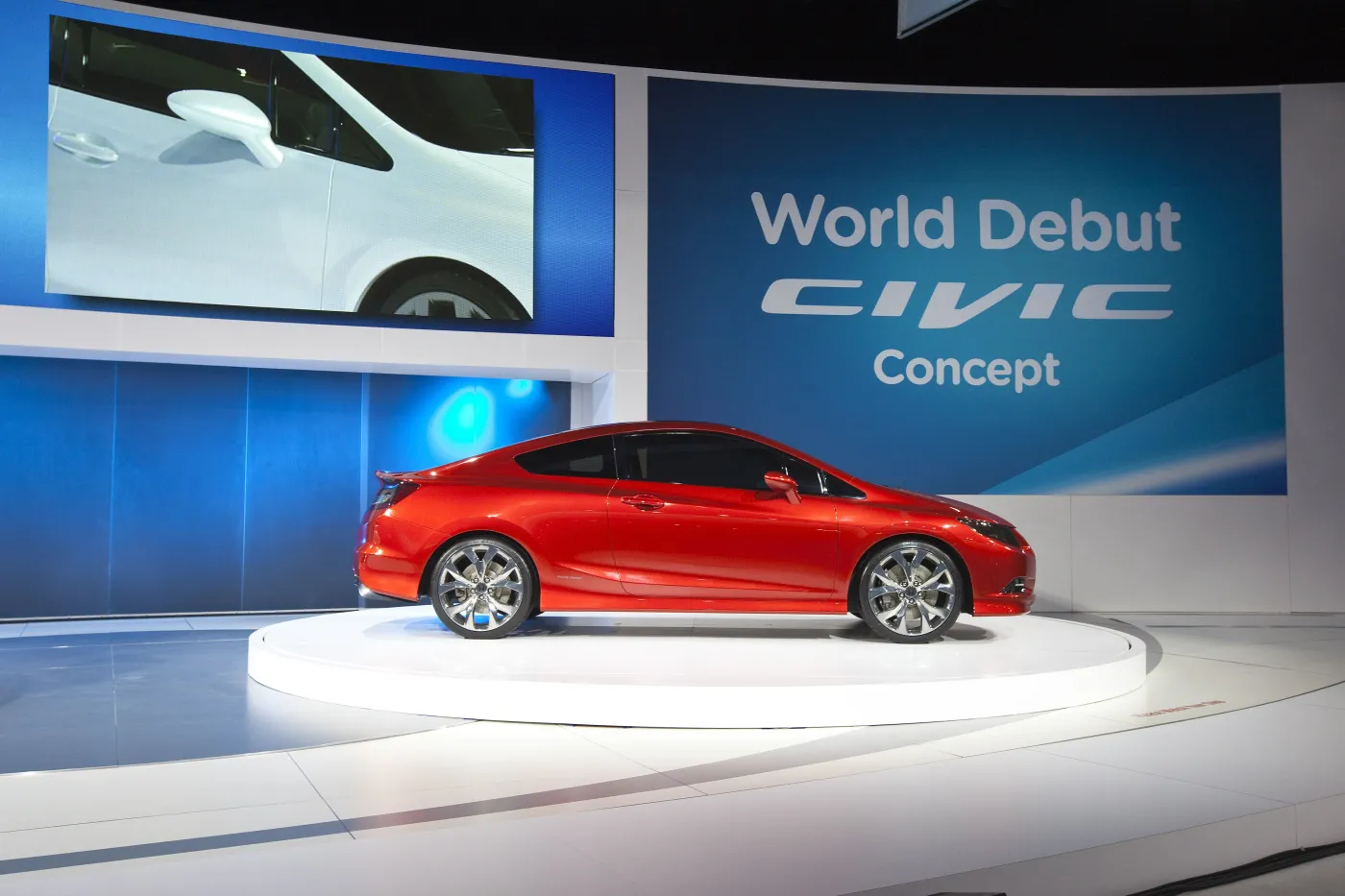 005_honda_naias_2011_323149.jpg