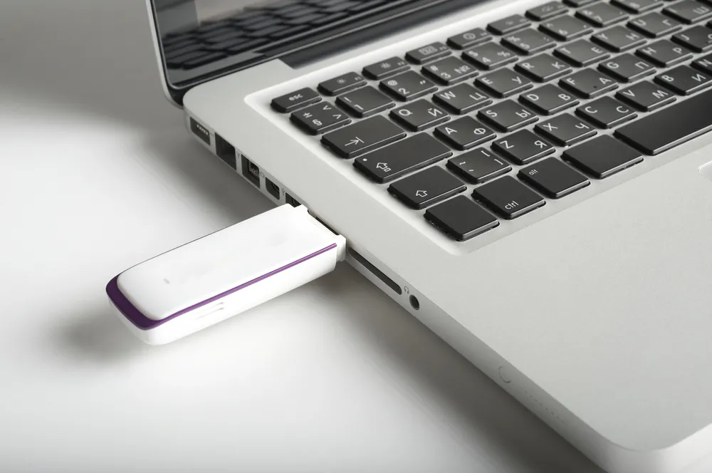 Media: Polski internauta rezygnuje z TV