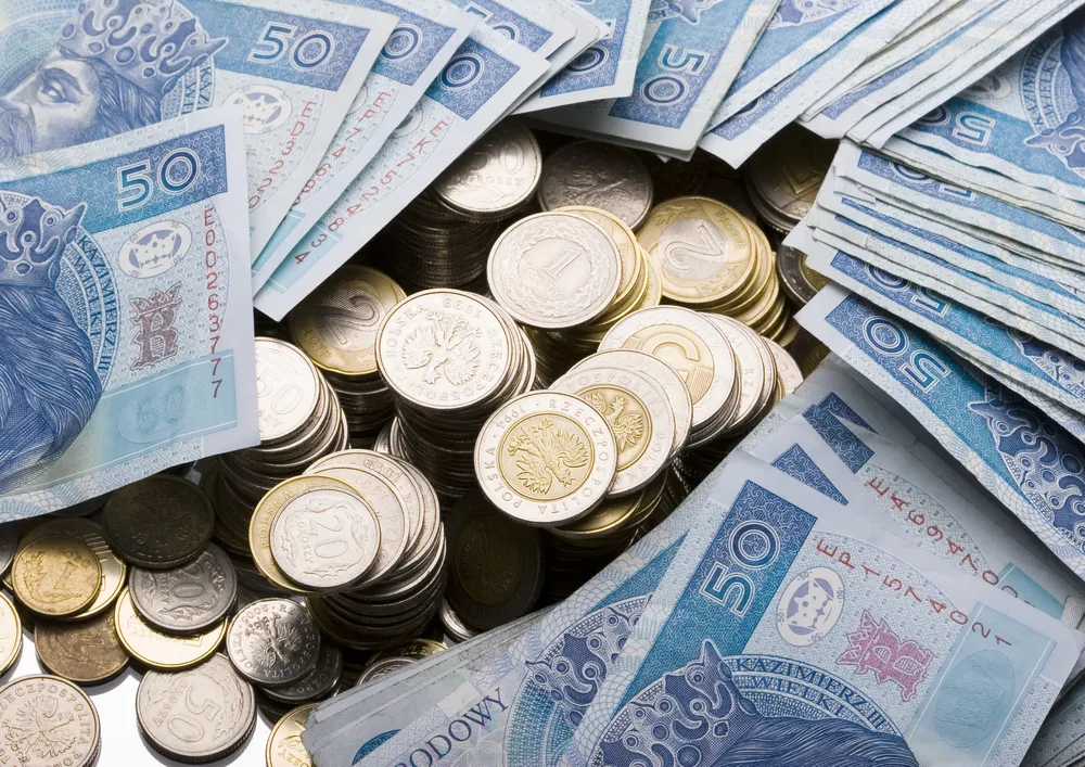 Polscy pracodawcy często zalegają z wypłatą na czas wynagrodzeń