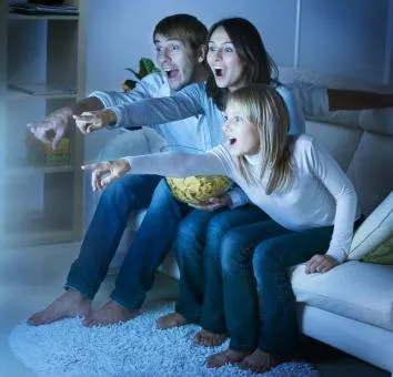 "Nasz Dziennik": Rząd otrzymał do ręki bat na niezależne media