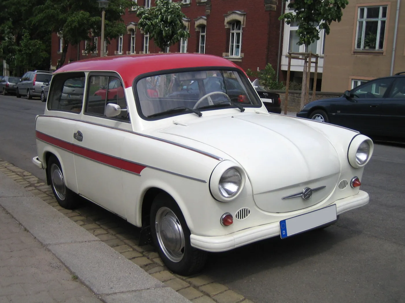 1080487-trabant-600-kombi-vr.jpg