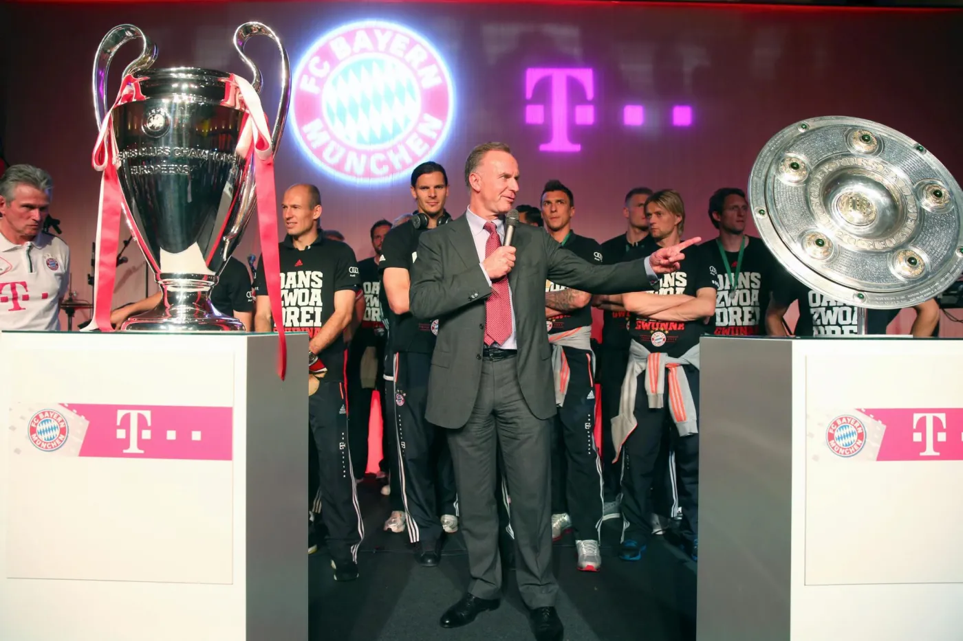 Niemcy też mają swoją aferę zegarkową, tylko że w piłce nożnej