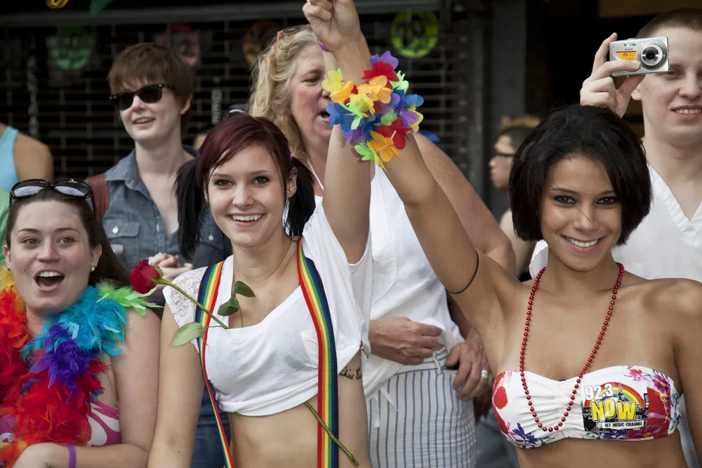 Strasburg: pary homosealne powinny mieć prawo do związku partnerskiego