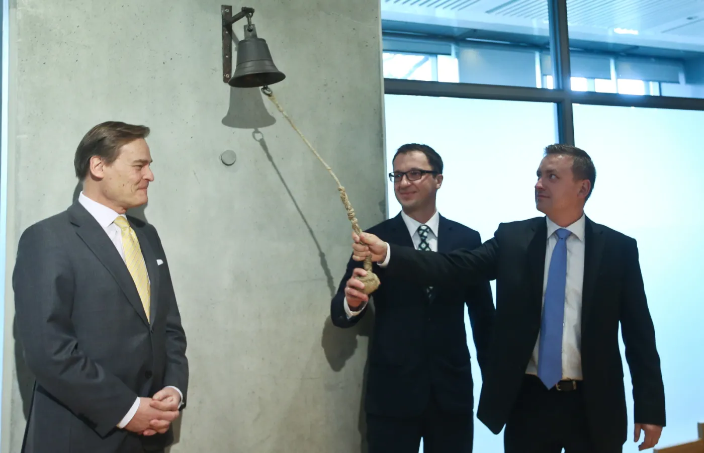 Kurs akcji Comperia.pl spadł o 1 proc. na debiucie na rynku głównym GPW