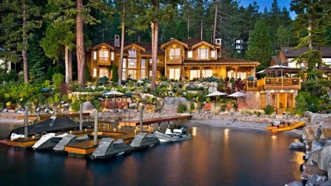 6. Ellison Estate, wart. 200 mln dol.