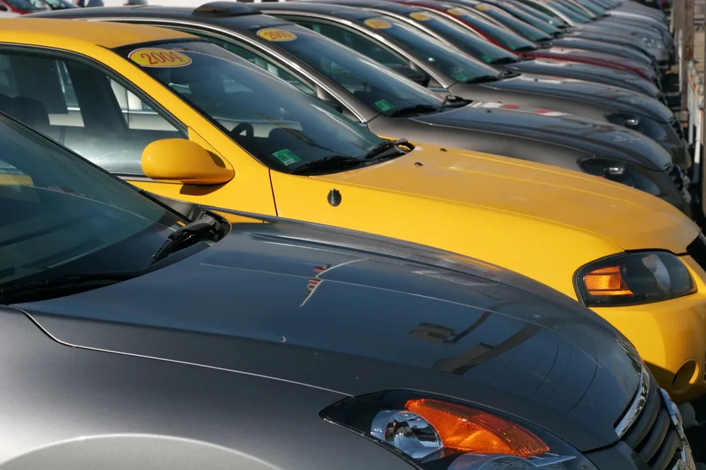 Rynek nowych aut jest w Polsce sześć razy mniejszy niż używanych