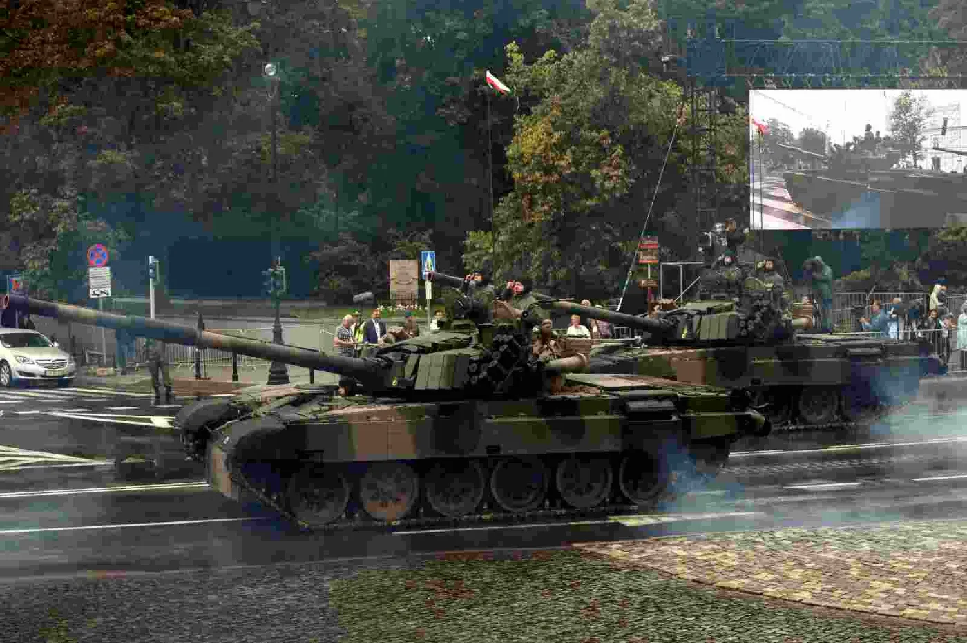 1,5 tys. żołnierzy, 150 pojazdów, ponad 50 samolotów. Polskie wojsko demonstruje siłę [ZDJĘCIA]