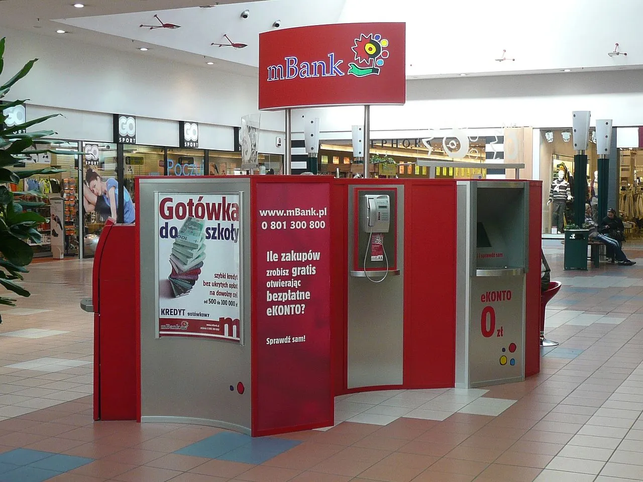 Niedozwolone klauzule kredytowe mBanku. To pierwszy taki proces w Polsce