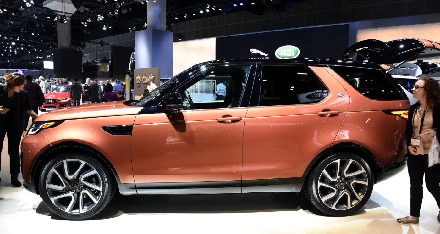 2726533-land-rover-discovery.jpg