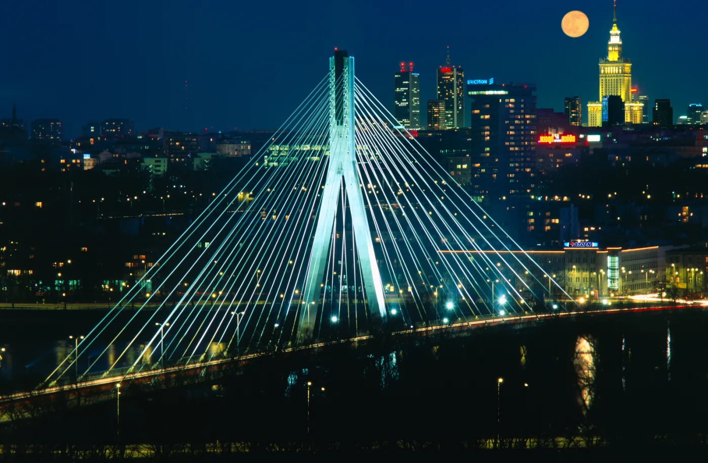 Pada mit zielonej wyspy? GUS zrewidował dane, w Polsce jednak była recesja