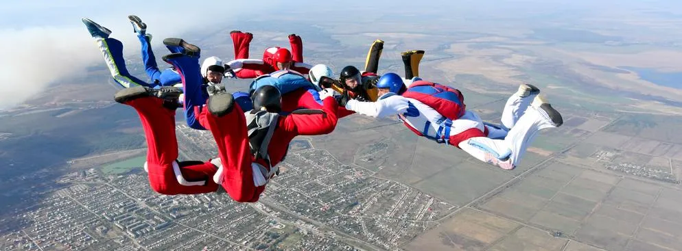Jak stosunek do ryzyka wpływa na poziom zarobków i nierówności