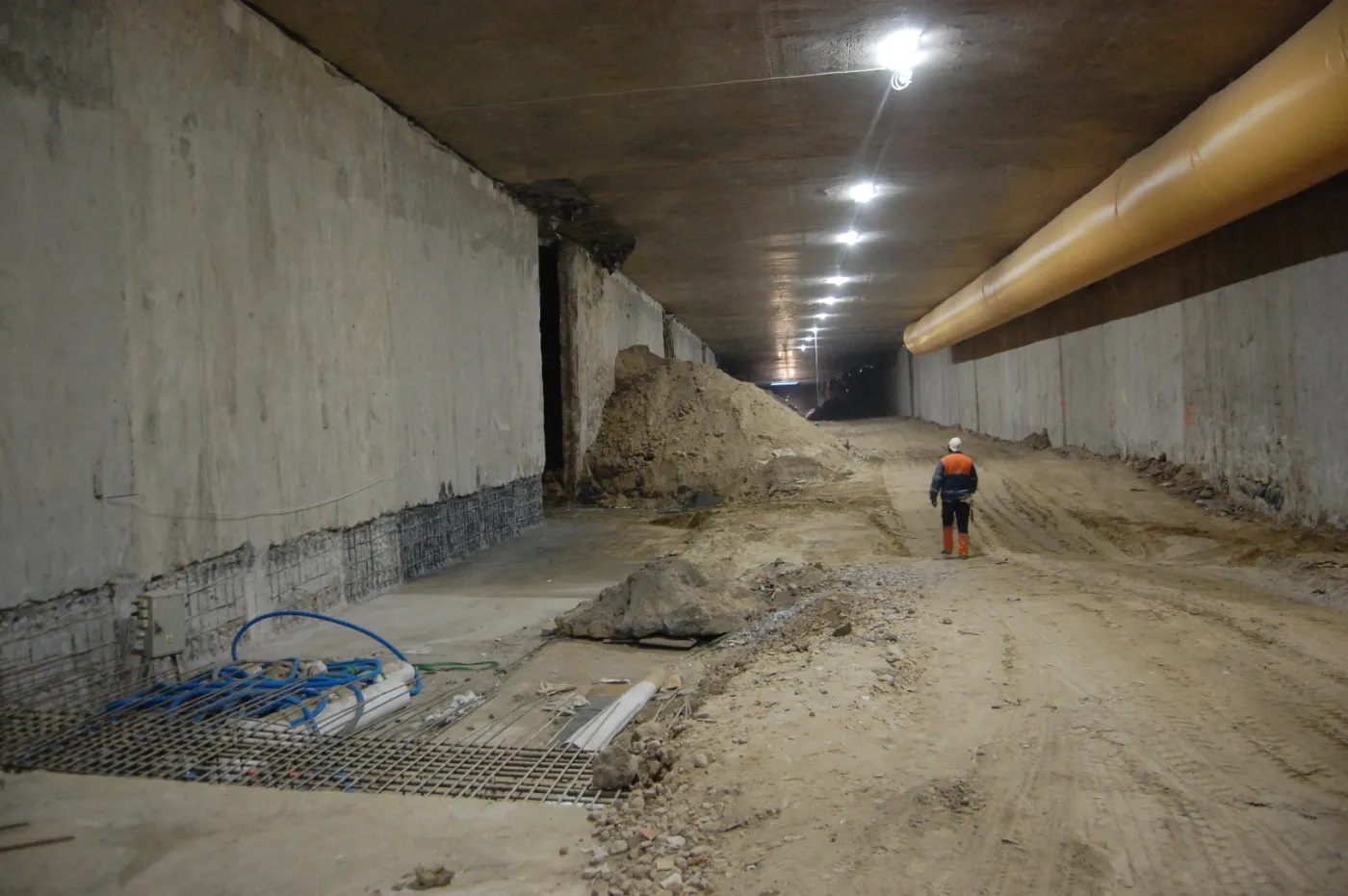 4428571-tunel-pod-ursynowem-1.jpg