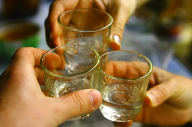 Moskwa walczy w alkoholizmem: wódka w Rosji podrożeje o ponad 30 proc.