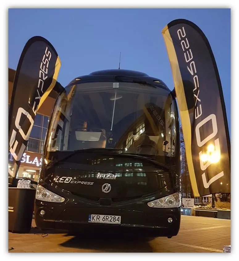 2787062-autobus-leo-express.jpg