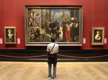 Ta władza potrzebuje kultury. "Uważam, że w Polsce powinien być król" [WYWIAD]