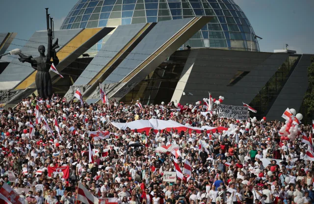 Były przewodniczący parlamentu Białorusi: To jeszcze nie koniec ery Łukaszenki