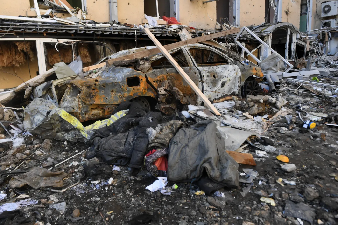 Rosja eskaluje terror wobec cywilów. Doniesienia o sukcesach Ukraińców wokół Kijowa [NA ŻYWO]