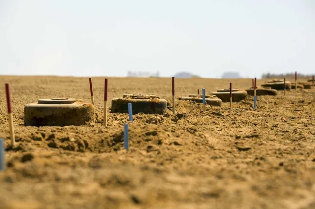 Szwajcarska GCS przekaże Ukrainie około 20 maszyn rozminowujących