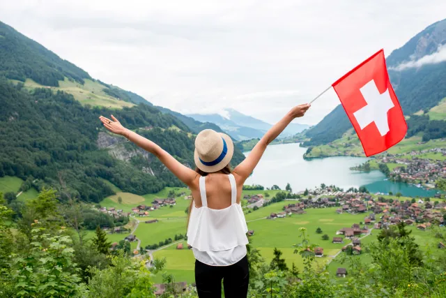 Praca w Szwajcarii. Będą większe braki kadrowe? Pokolenie Z stawia częściej na rodzinę i hobby