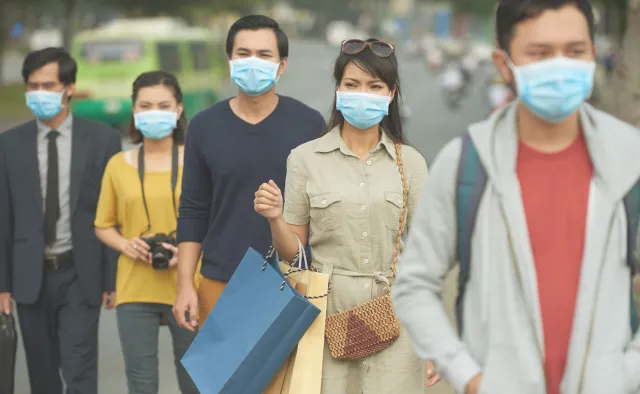 Chińczycy mieszkający w Europie masowo wracają do swojego kraju by zaszczepić się przeciwko Covid-19