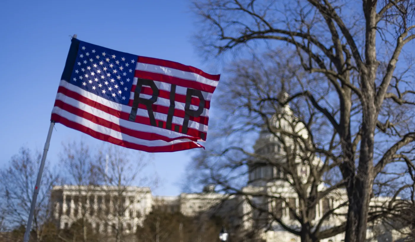 Amerykańskie władze oferują pieniądze za informacje o szturmie na Kapitol, w tym o bombach