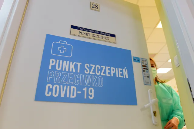Pfizer, Moderna czy AstraZeneca: którym preparatem się zaszczepić?