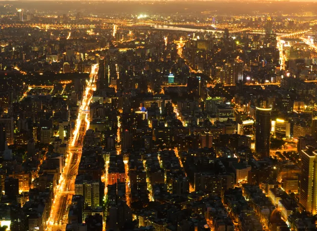 Dlaczego druga fala pandemii w Azji Wschodniej jest tak łagodna?