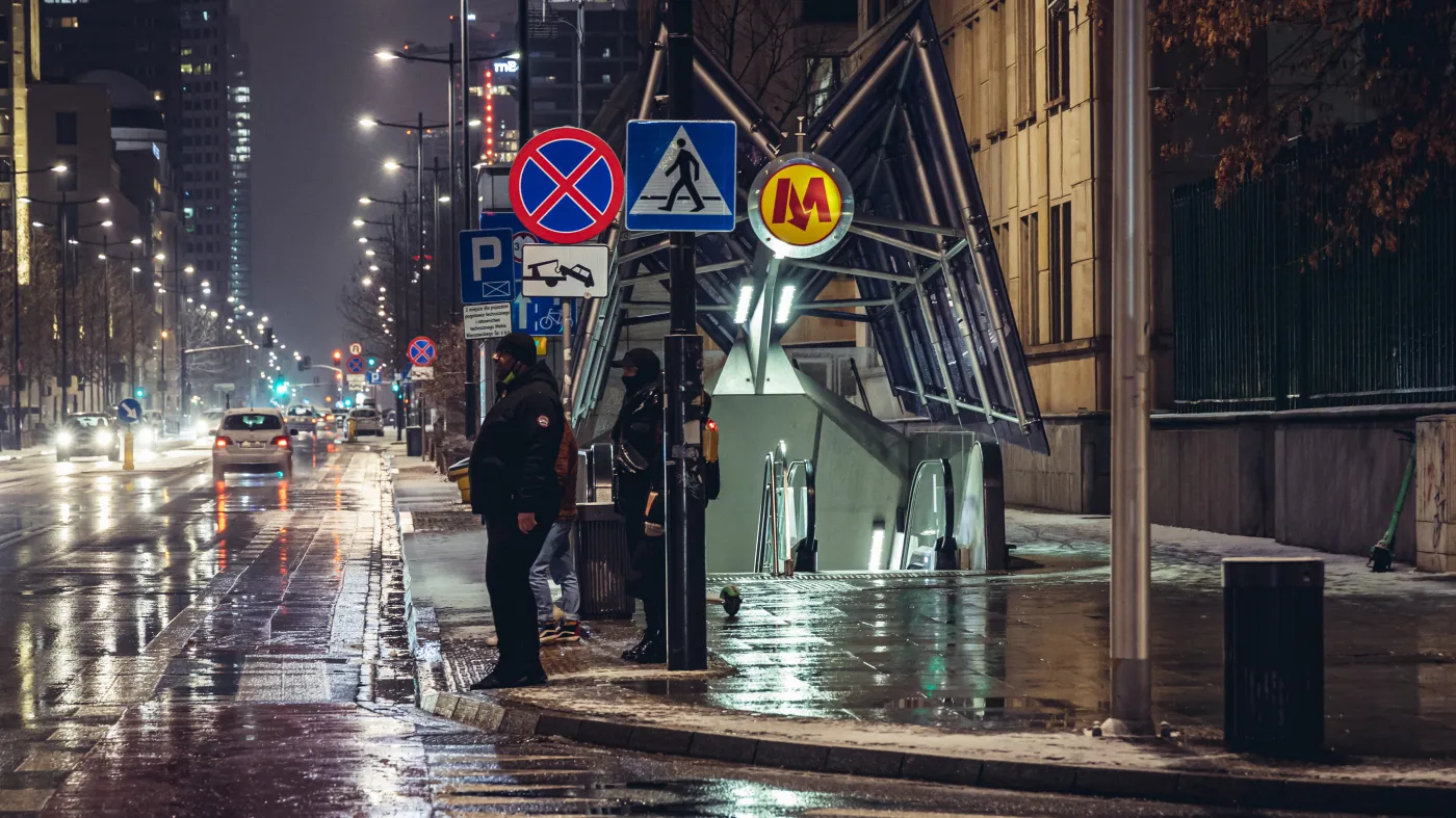 Metro Nowy Świat Uniwersytet Warszawa stacja metra