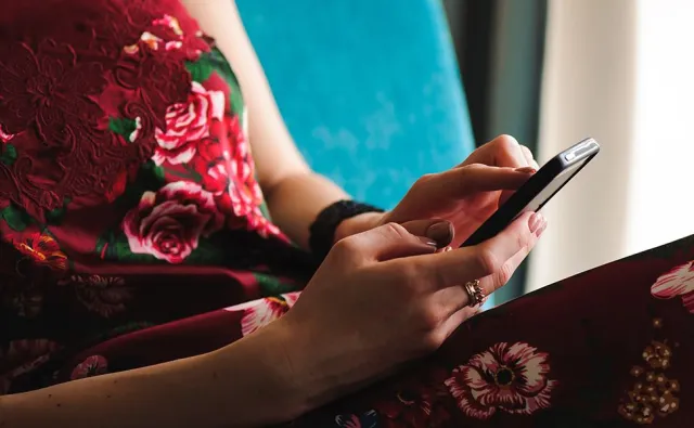 UKE: 20 proc. SMS-ów w polskich sieciach wysyłają boty