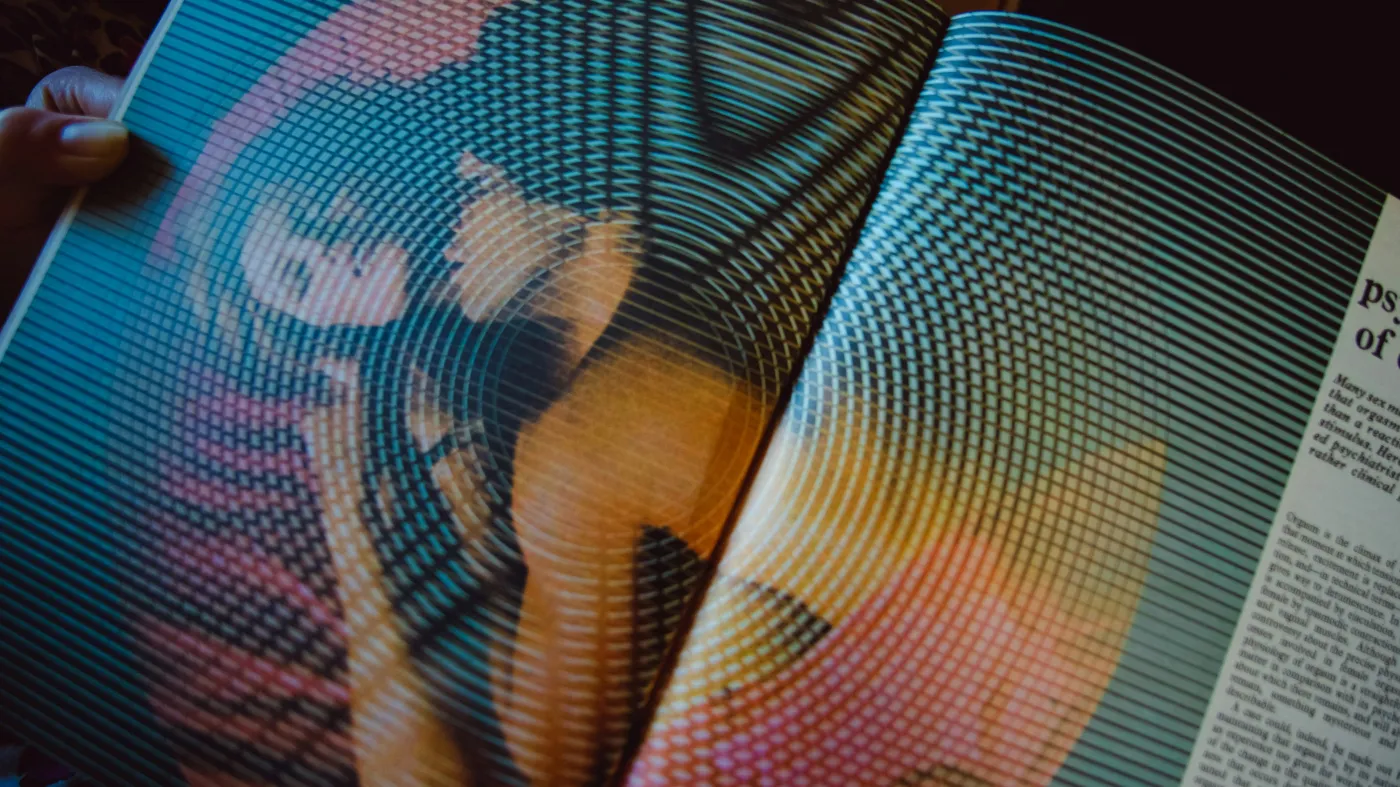 Erotyczne przynęty w cyberataku na brytyjską elitę polityczną