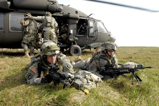 Amerykańska armia ćwiczy wojnę z Rosją. Ma nawet rosyjskie czołgi