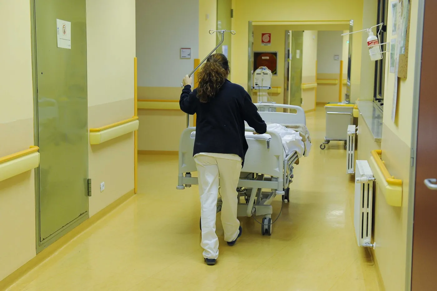 Polskie pielęgniarki zarabiają najwięcej w Europie. Pod względem wydatków na zdrowie wypadamy fatalnie