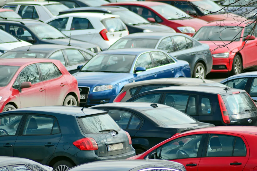 Ich utrzymanie kosztuje krocie. Te marki aut są najdroższe [ZESTAWIENIE]