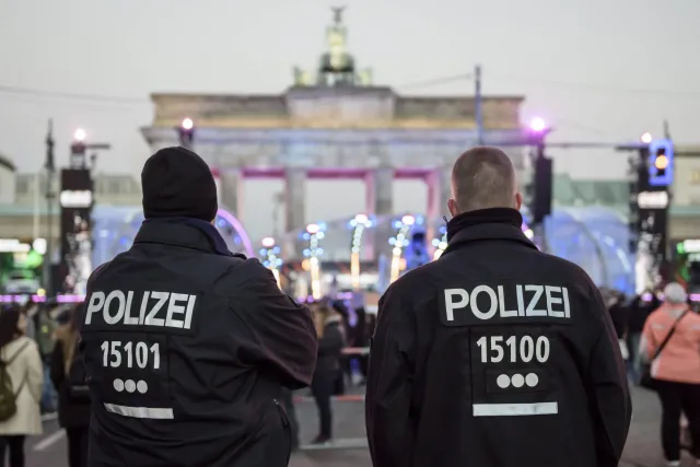 Niemcy atakują Polskę. Burdy i płonące samochody to już nie ich wina