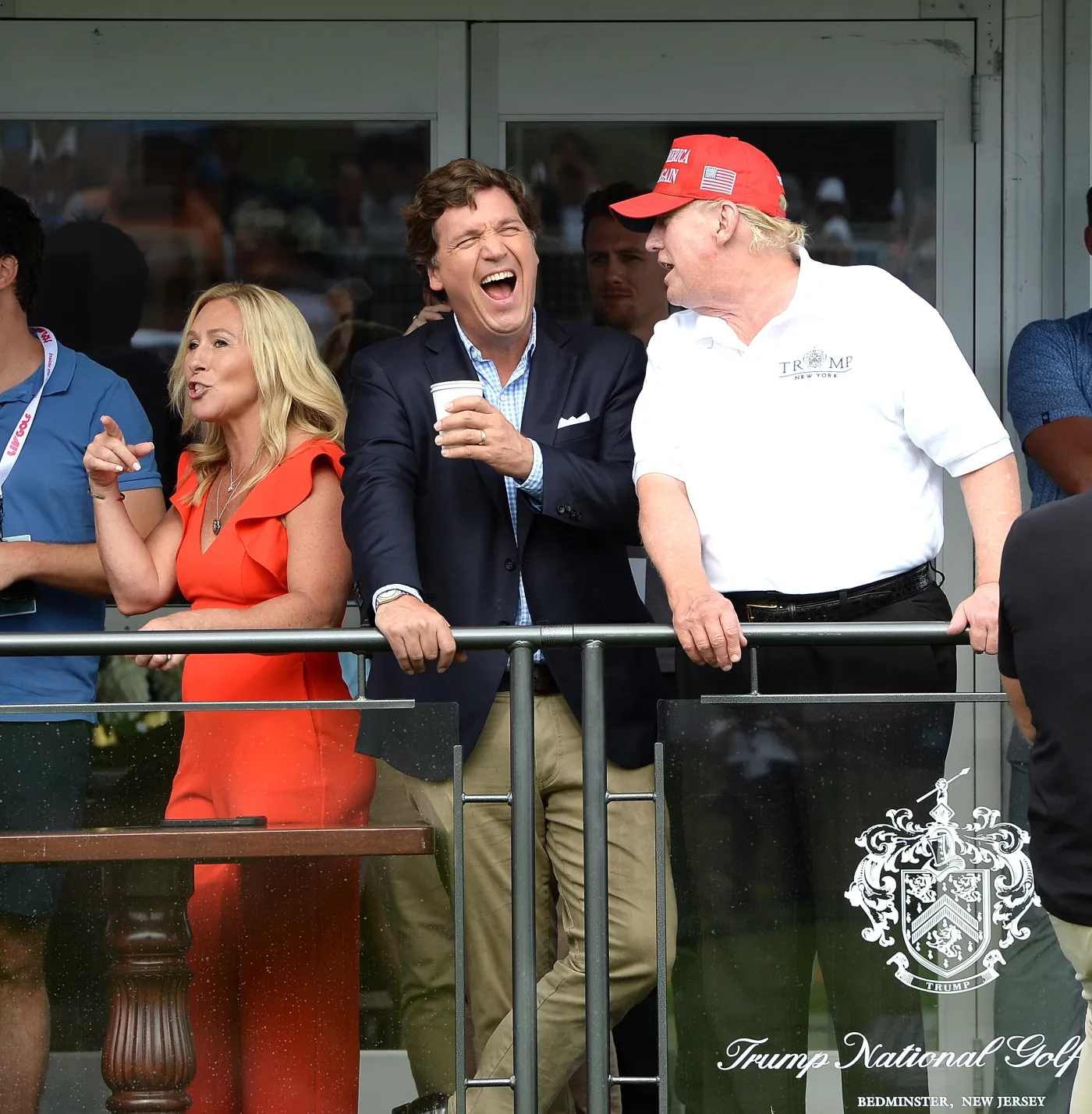 Bedminster,nj-july,31,2022:,Tucker,Carlson,(c),Jokes,With,Former,President,Trump