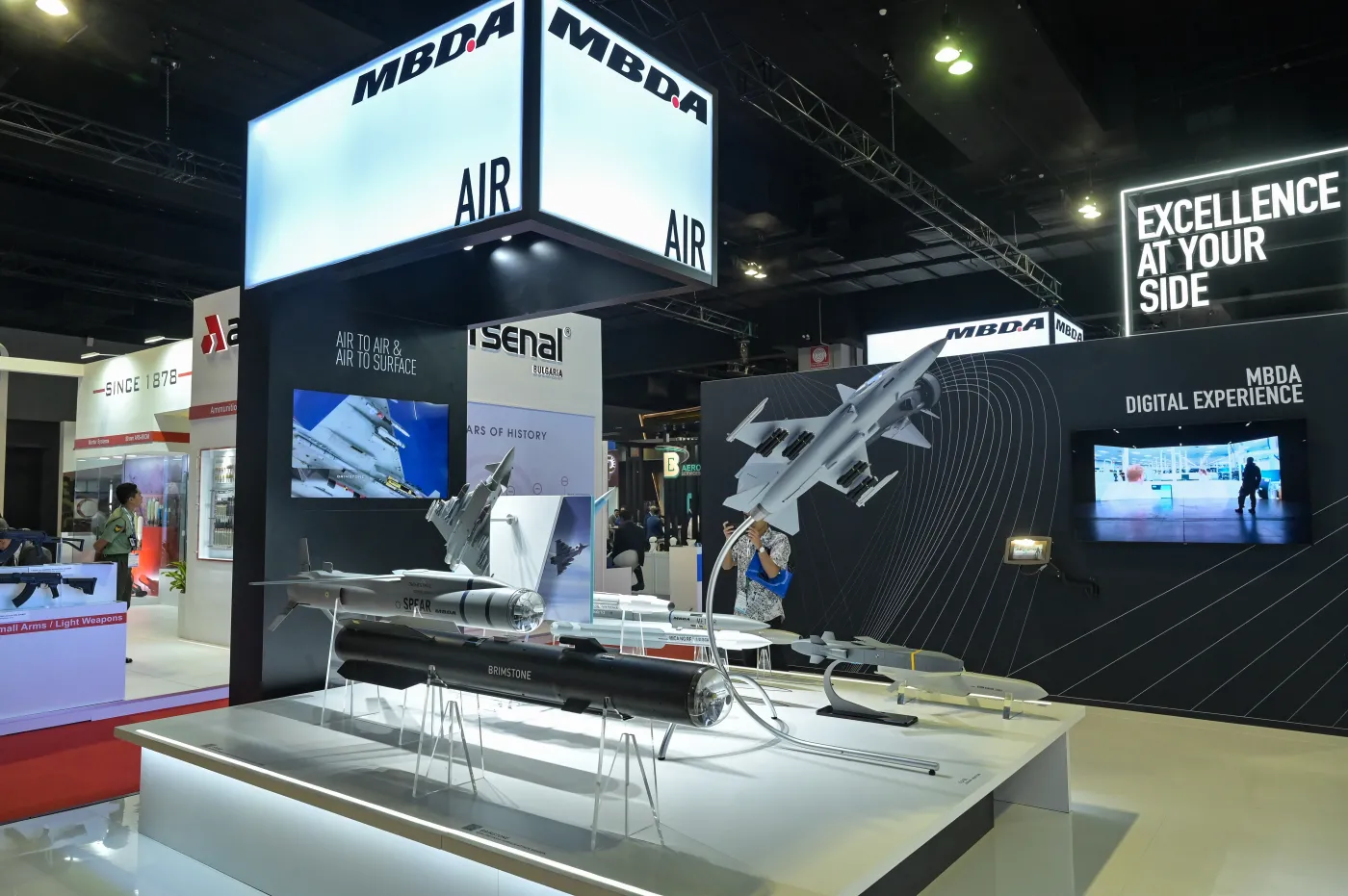 Europa w zbrojeniowym szale! Tysiące nowych miejsc pracy i miliardy na rakiety.