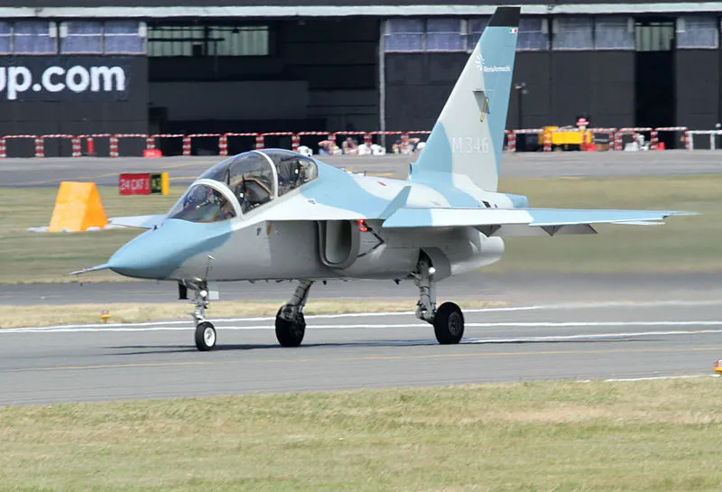Alenia Aermacchi M-346