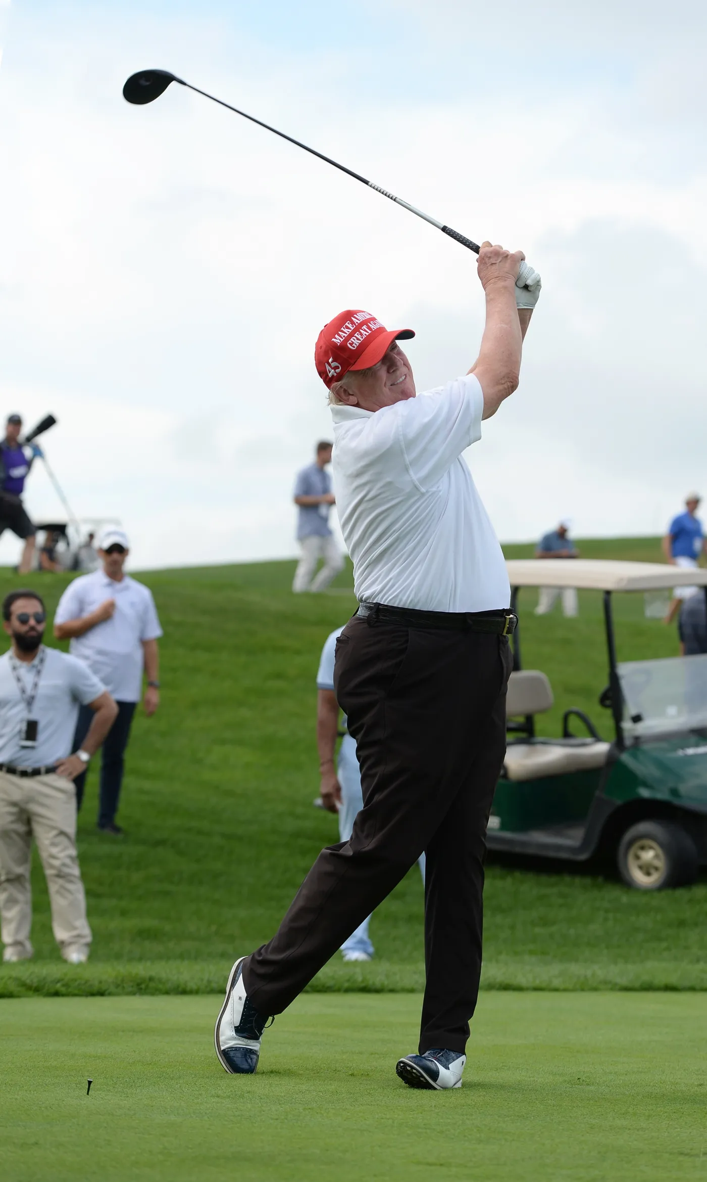 Wielkanocny rozejm w Ukrainie? Trump i Stubb grają w golfa i apelują o pokój