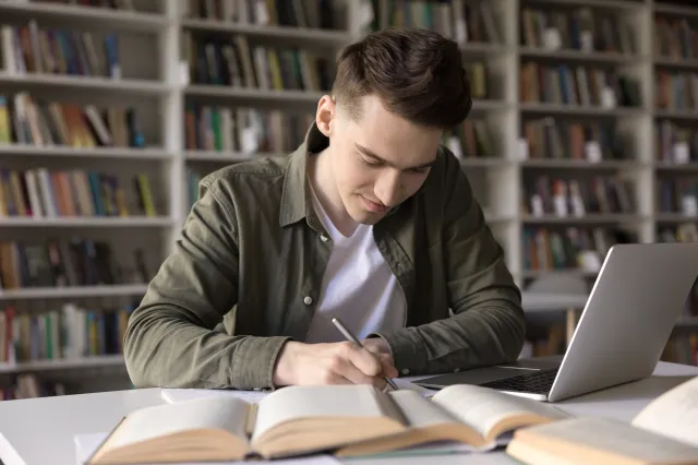 Matura 2024 z matematyki: Co będzie? Punkty, wymagania i arkusze z lat 2023, 2022, 2021