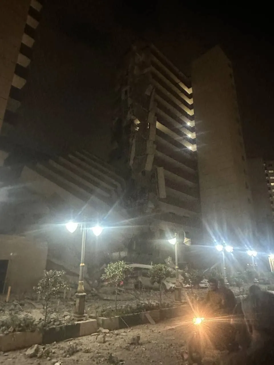 Zniszczenia w Teheranie