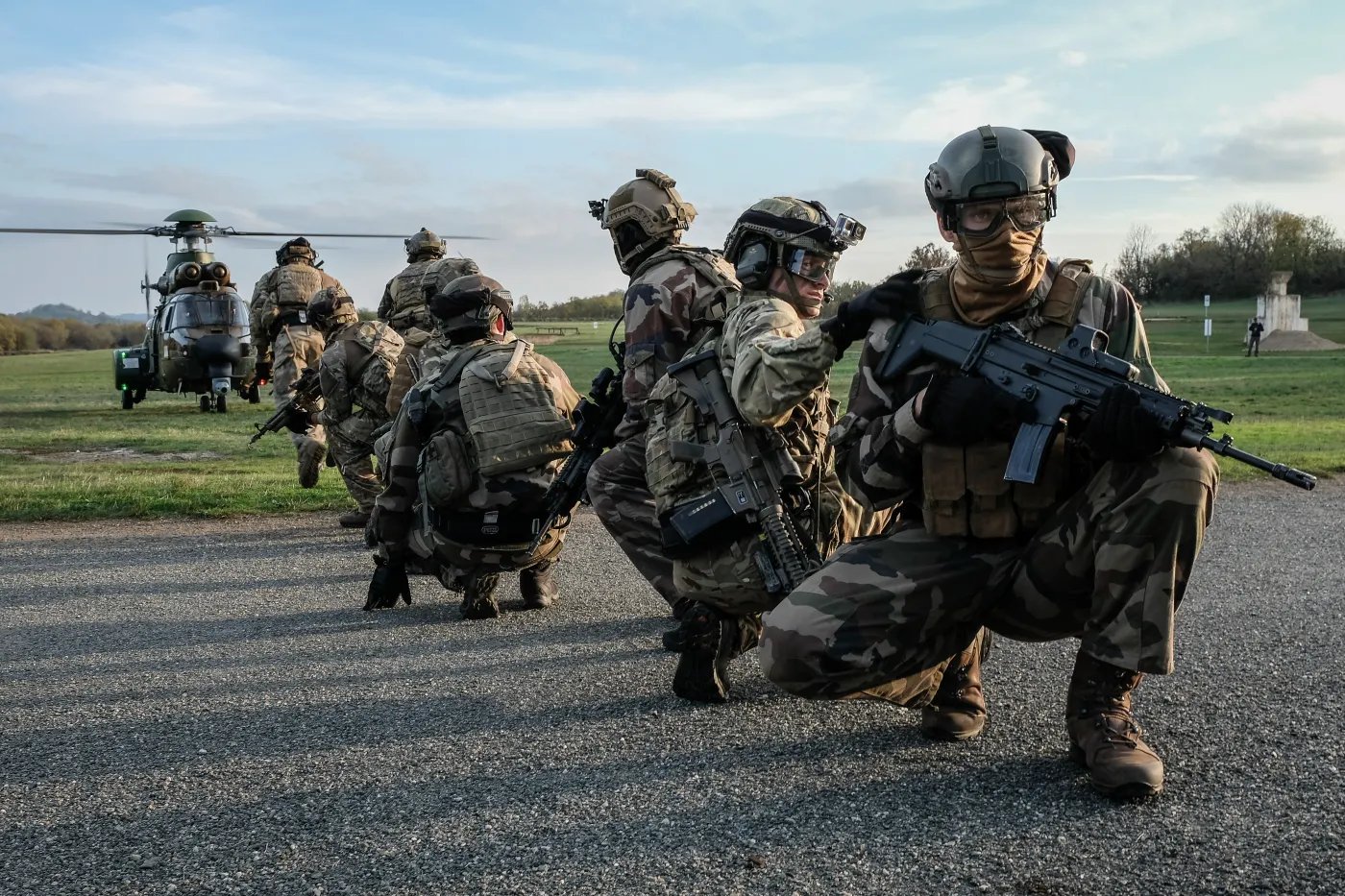 "Wojna w sercu Europy do 2030 roku". Biją na alarm i apelują o "strategiczne przebudzenie"